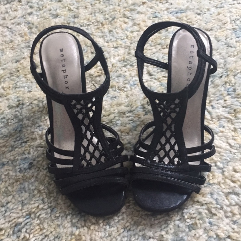 Metaphor heels